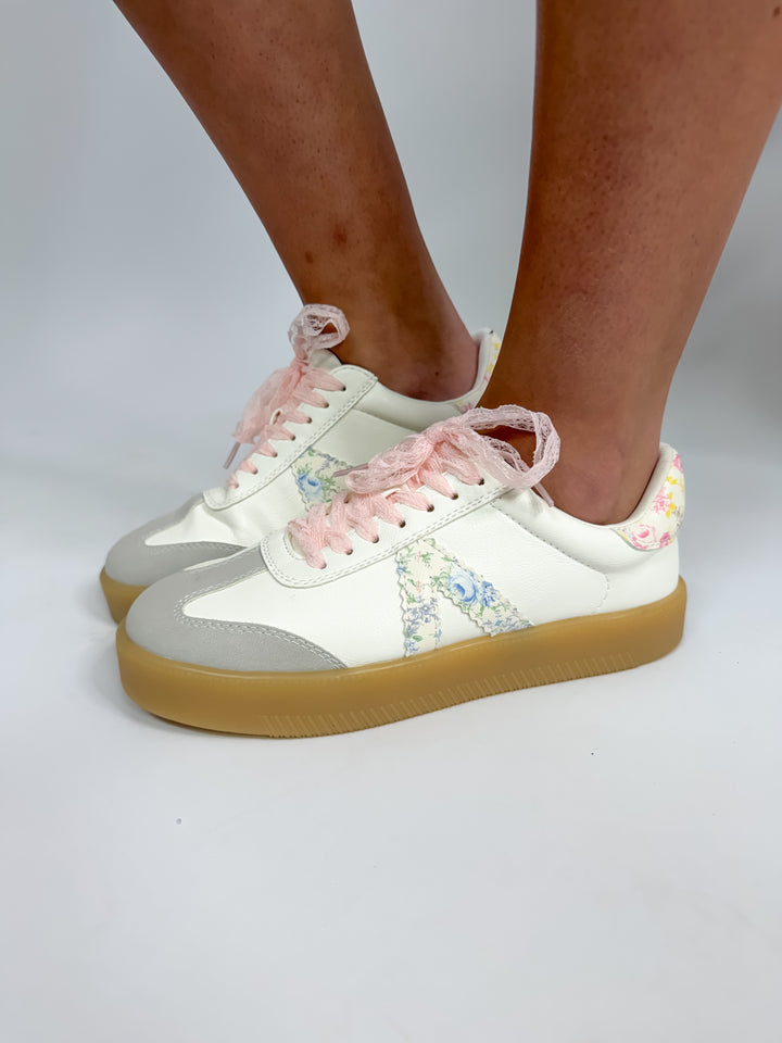 MIA Axel White Floral Print Tennis Shoes