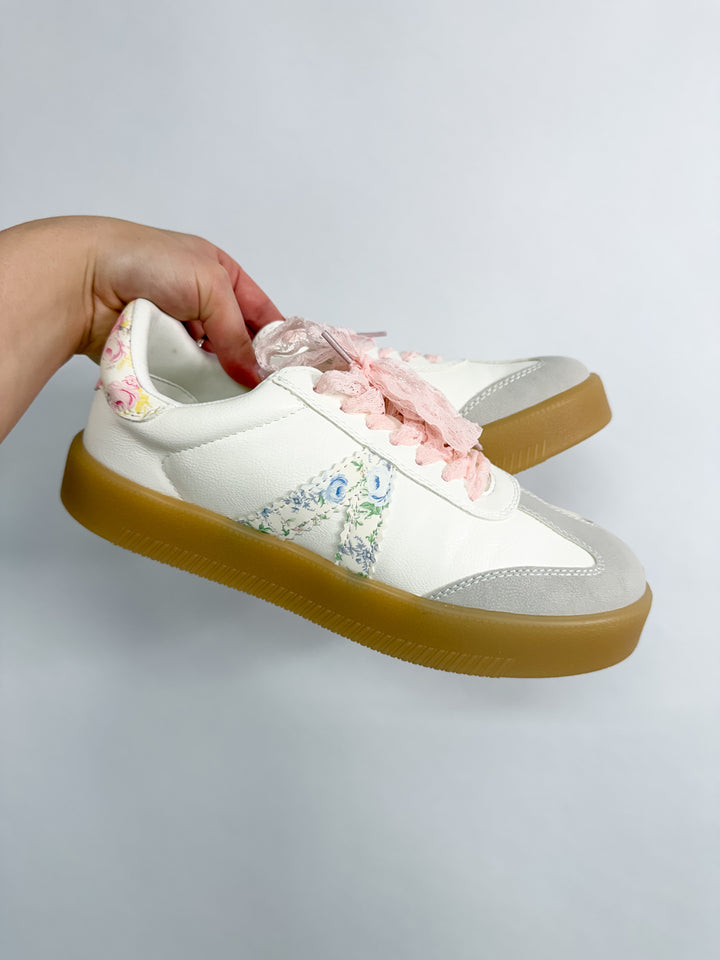 MIA Axel White Floral Print Tennis Shoes