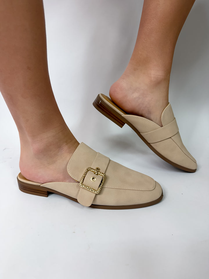 Elvira Beige Flats