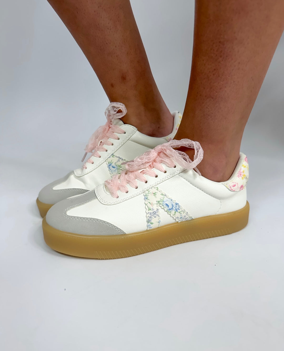 MIA Axel White Floral Print Tennis Shoes